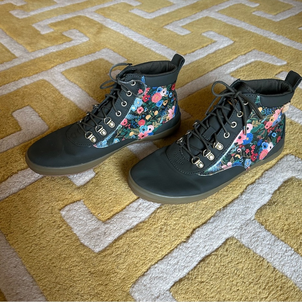 Keds Green Rain Water Resistant Lace-up Boots with Floral Print - Picture 4 of 11